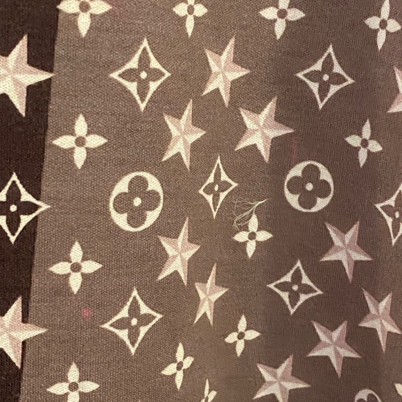 SoldAuthentic Louis Vuitton short sleeve T-shirt Sz S stars monogram multicolour - Picture 6 of 15
